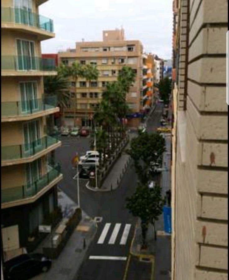 شقة لاس بالماس دي غران كاناريا  في Las Canteras Beach المظهر الخارجي الصورة